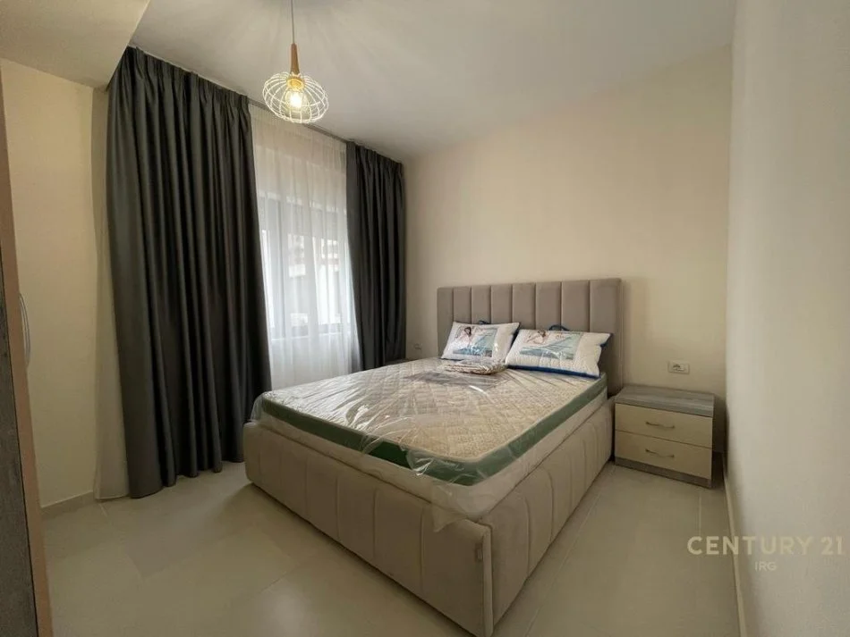 Tirane, jepet me qera apartament 1+1+Ballkon Kati 2, 56 m² 500 € (kodra e diellit 1 zgjatimi)