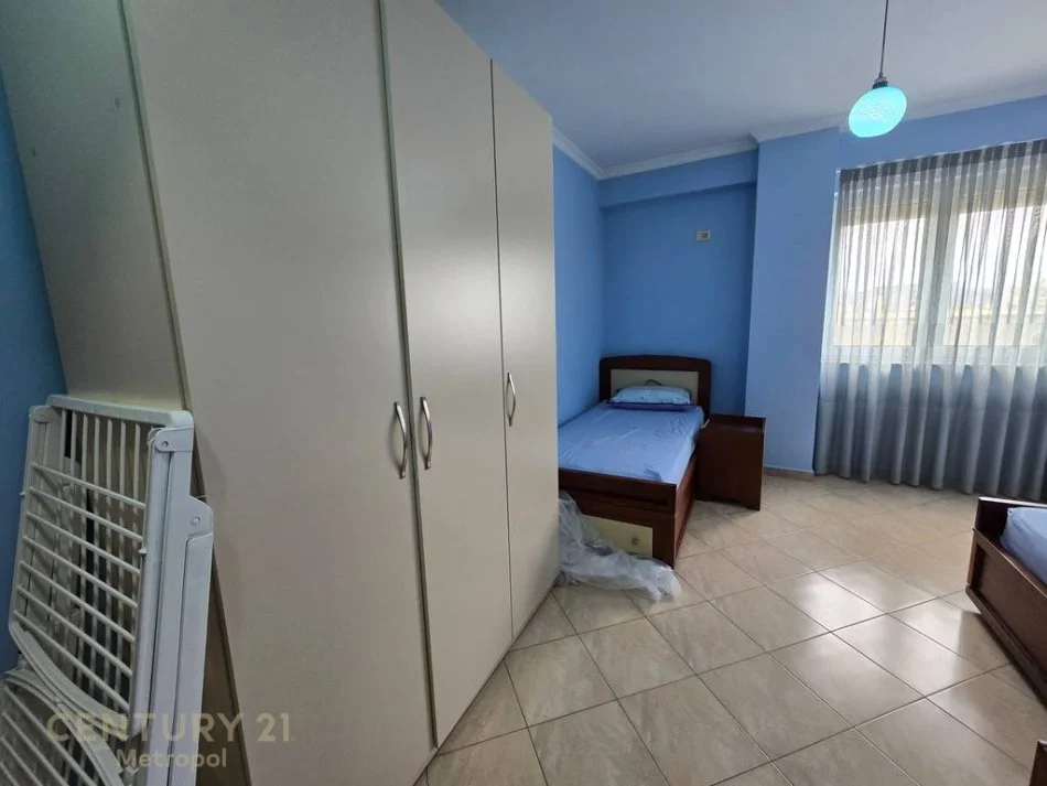 Tirane, jepet me qera apartament 2+1+Ballkon Kati 3, 106 m² 600 € (jordan misja)