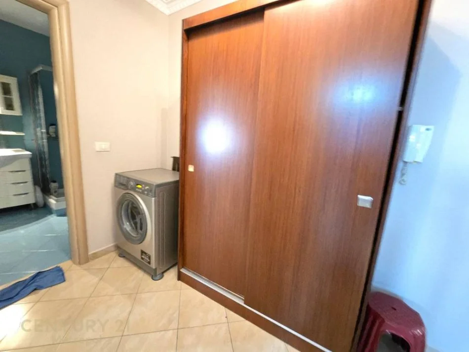 Tirane, jepet me qera apartament 2+1+Ballkon Kati 3, 106 m² 600 € (jordan misja)