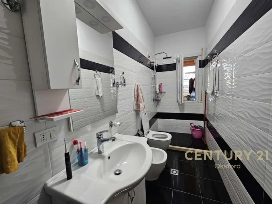 Tirane, shitet apartament+verande | Penthouse 3+1+Ballkon Kati 5, 247 m²