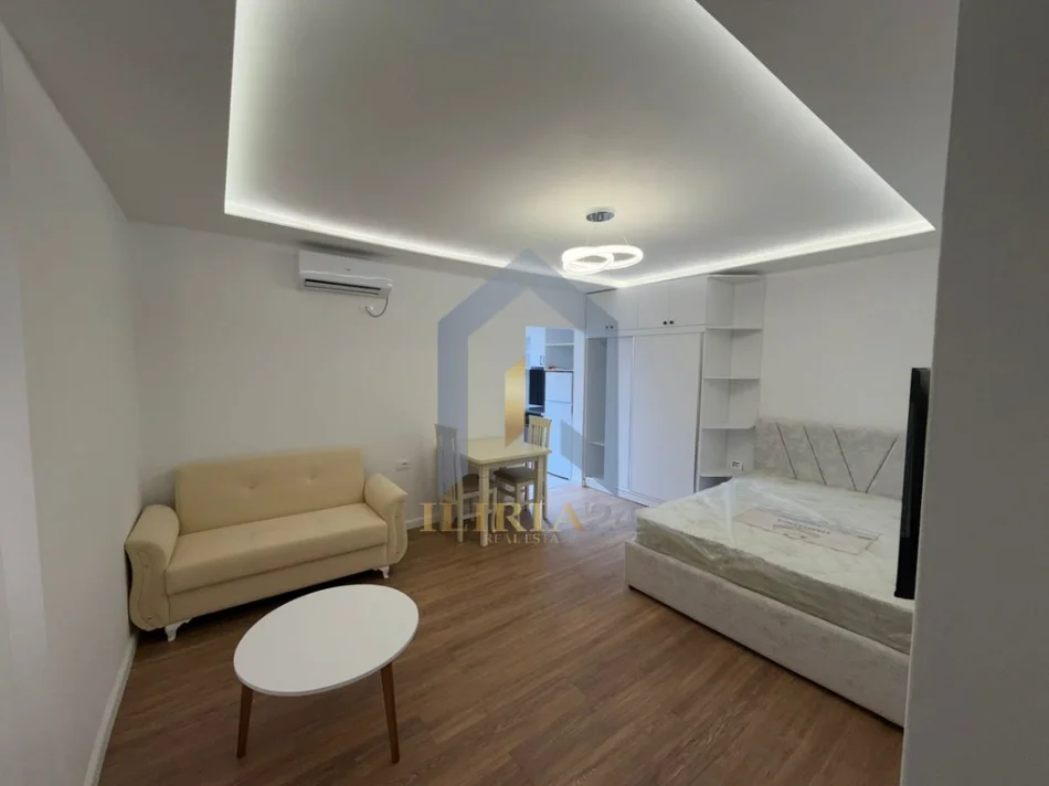 Tirane, shes garsonier 1+1 Kati 3, 30 m² 88.000 € (Garzoniere per shitje, Unaza e Vogel, Rruga Ferit Xhajko)