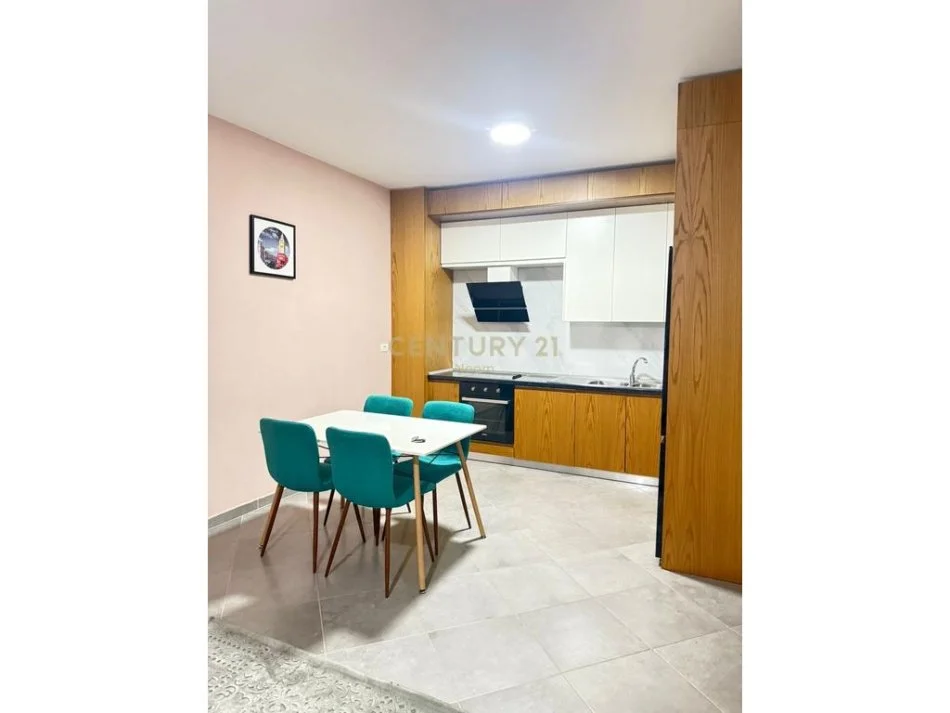 Tirane, shitet apartament 1+1+Aneks+Ballkon Kati 4, 74 m² 160.000 € (Neom126910)