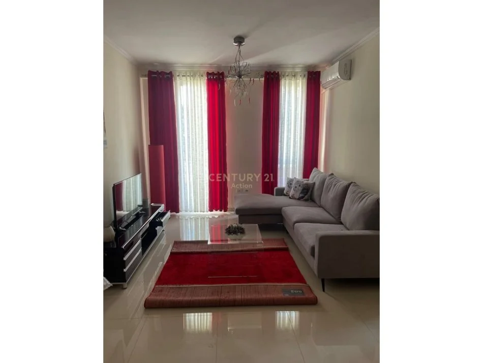 Tirane, jepet me qera apartament 1+1 Kati 4, 70 m² 750 € (Shkolla e Baletit)