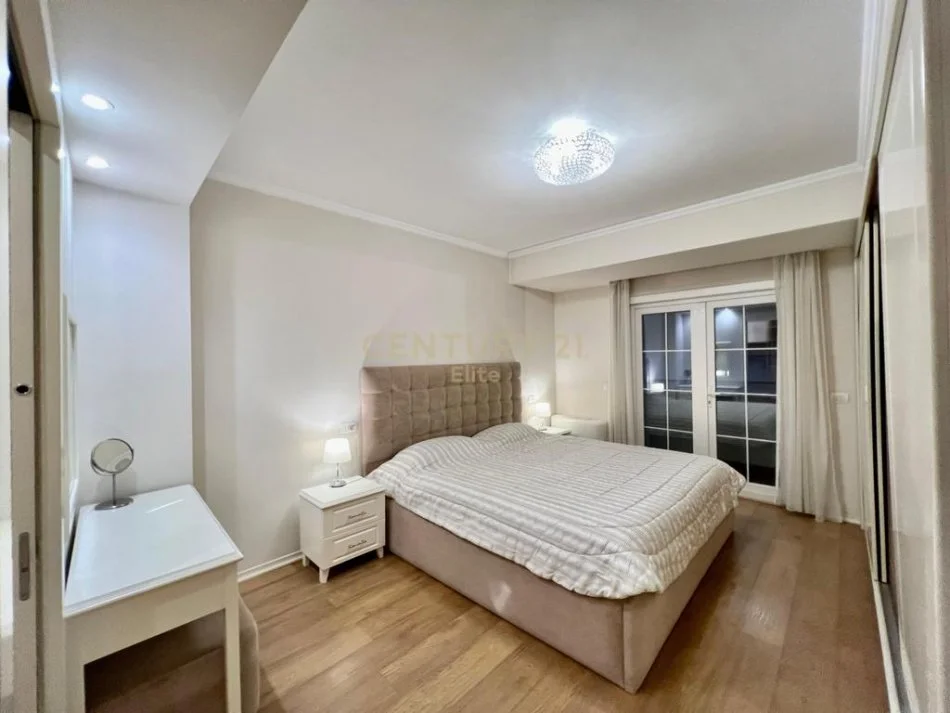 Tirane, jepet me qera apartament 2+1 Kati 3, 132 m² 1.250 € (Don Bosko)