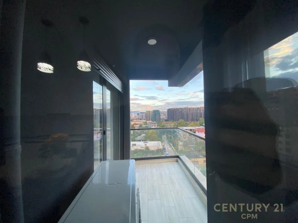 Tirane, jepet me qera apartament 2+1+Ballkon Kati 6, 650 € (Oasis Unaza e Re)