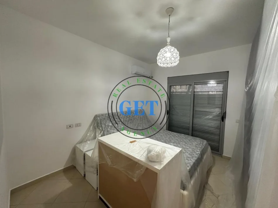 Durres, shitet apartament 1+1 Kati 8, 80 m² 100.000 € (Stacioni i Trenit)