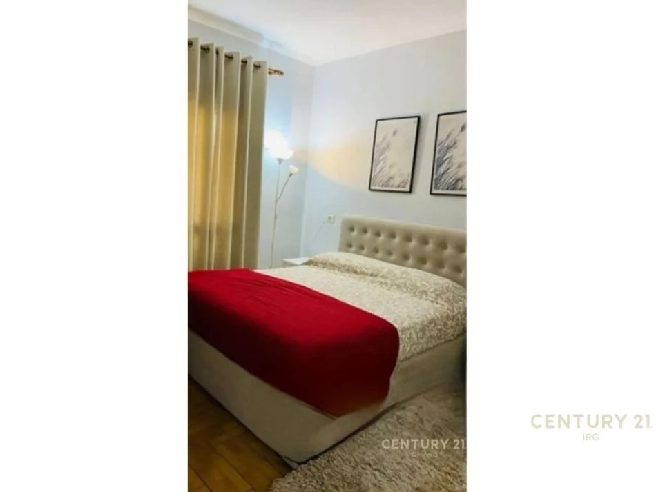 Tirane, jepet me qera apartament 2+1 Kati 3, 58 m² 650 € (rruga e kavajes)
