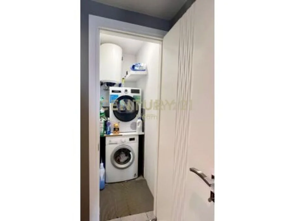 Tirane, jepet me qera apartament 2+1 Kati 4, 99 m² 1.100 € (Liqeni i Thate)