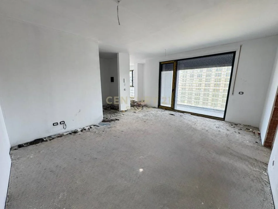 Tirane, shitet apartament 2+1+Ballkon Kati 8, 118 m² 175.000 € 