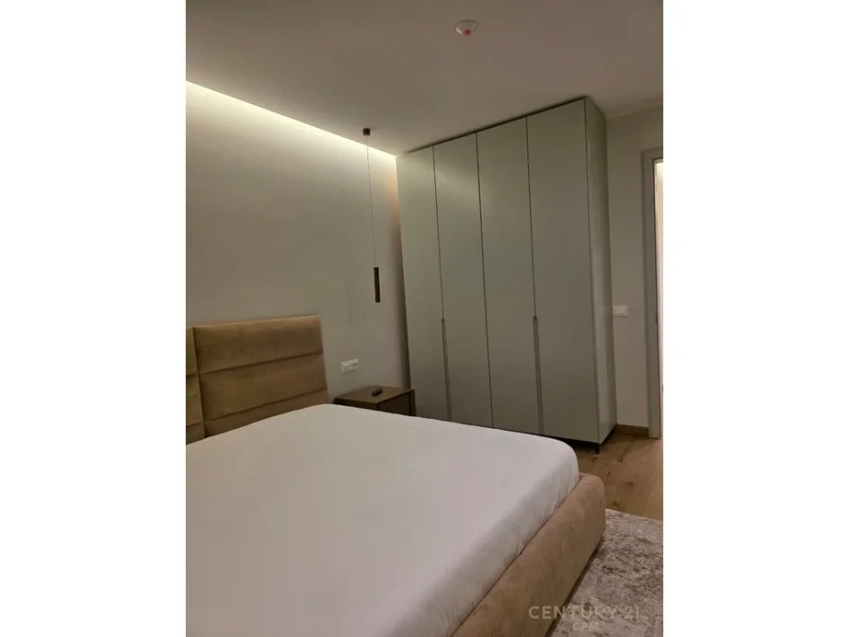 Tirane, shitet apartament 2+1 Kati 0, 196 m² (Rruga Grori)