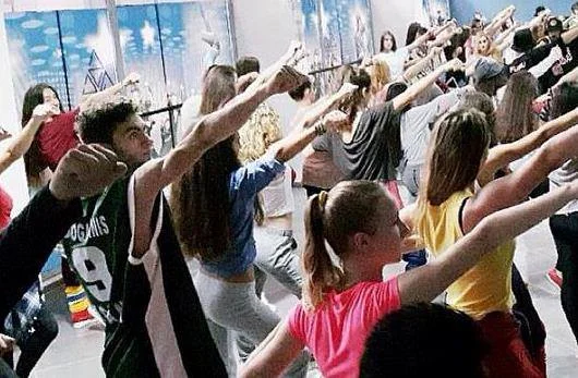 Tirane, ofrojme kercim - dance Kurse Kercimi/Kurs kercimi