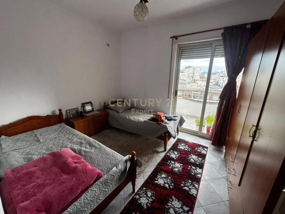 Tirane, jepet me qera apartament 1+1 Kati 6, 57 m² 550 € (mine peza)
