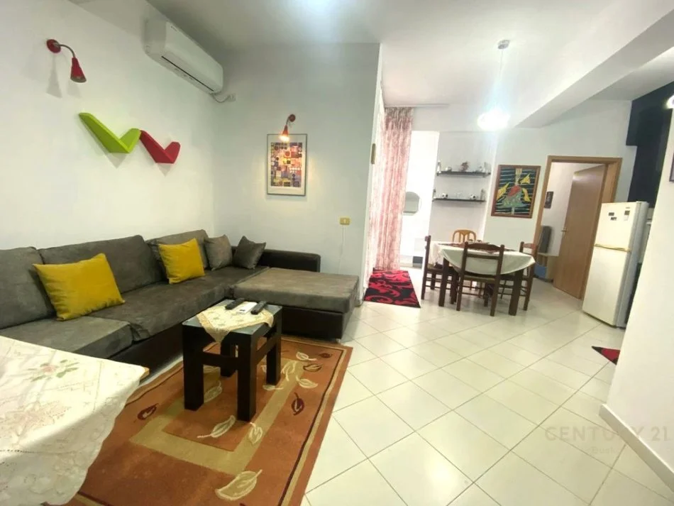 Tirane, jepet me qera apartament 1+1 Kati 11, 60 m² 500 € (rruga e kavajes)