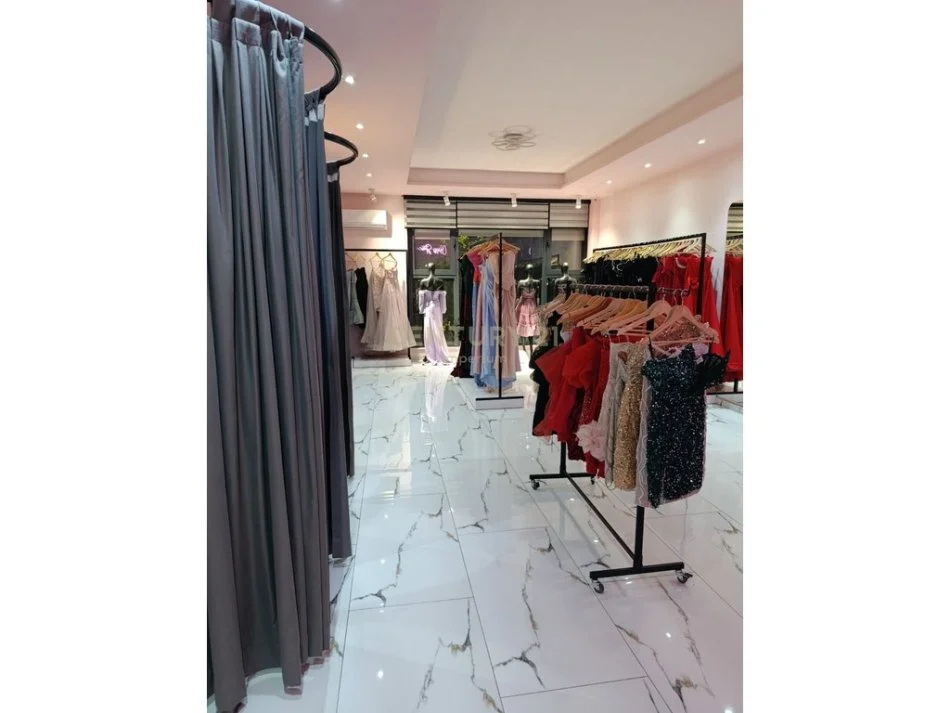 Tirane, jepet me qera ambjent biznesi Kati 2, 107 m² 800 € (misto mame llazi miho)