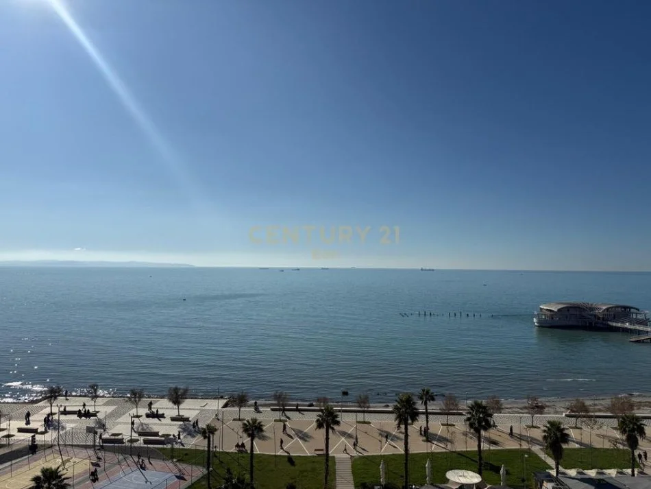Durres, shitet apartament 2+1 Kati 8, 100 m² 350.000 € (Rruga Taulantia)