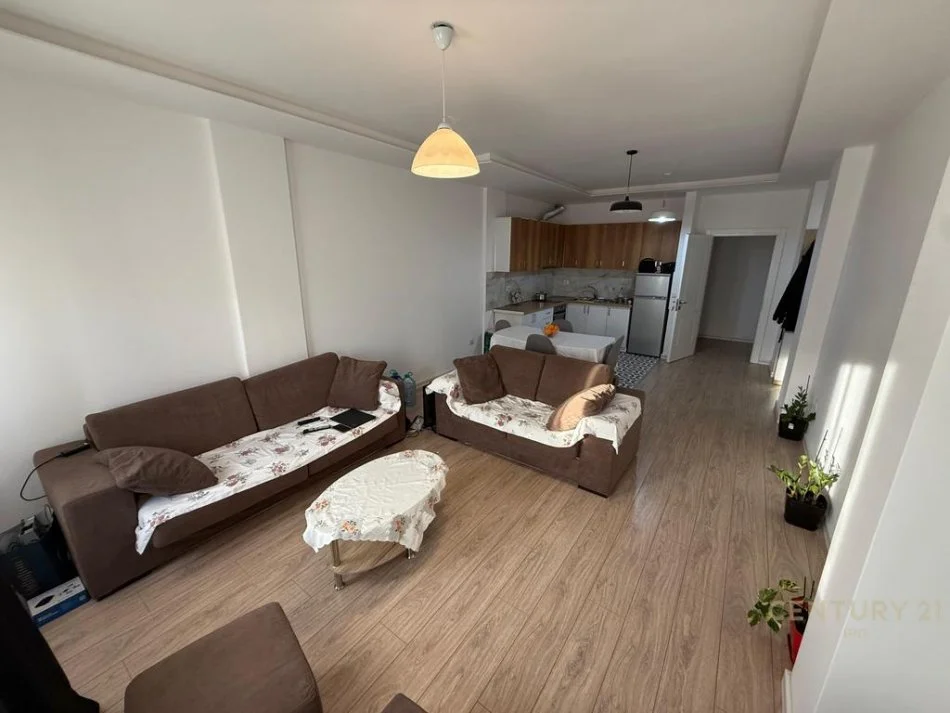 Tirane, shitet apartament 1+1 Kati 5, 73 m² 145.000 € 