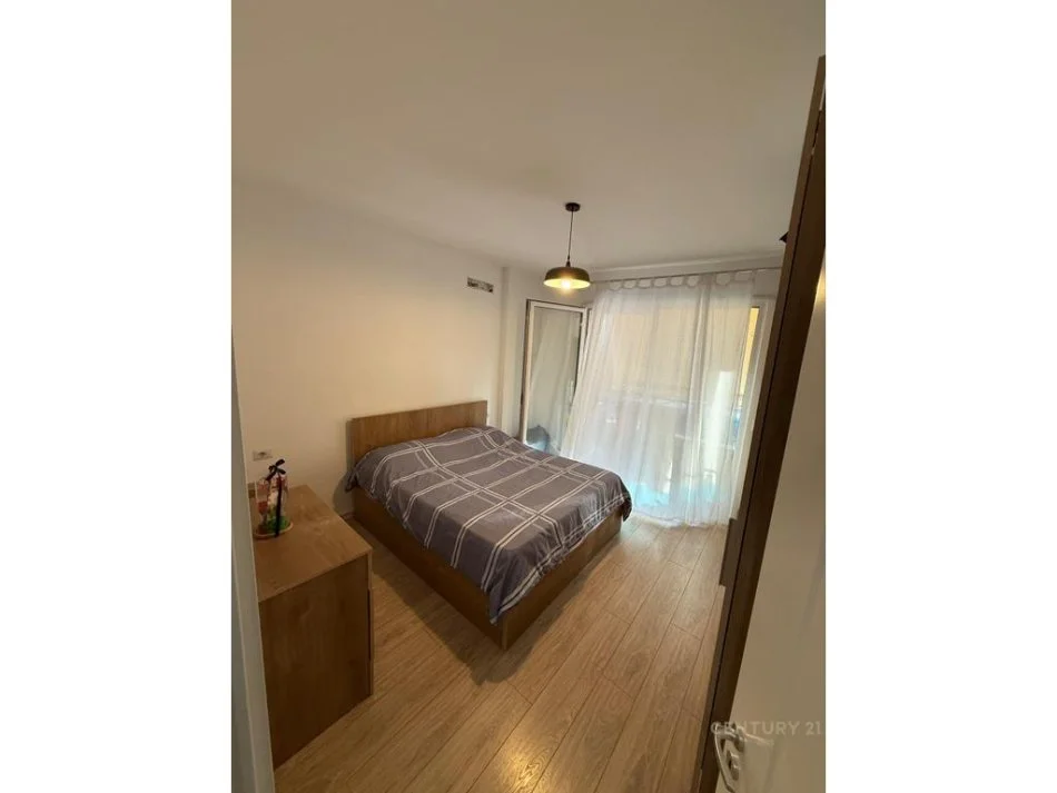 Tirane, shitet apartament 1+1 Kati 5, 73 m² 145.000 € 