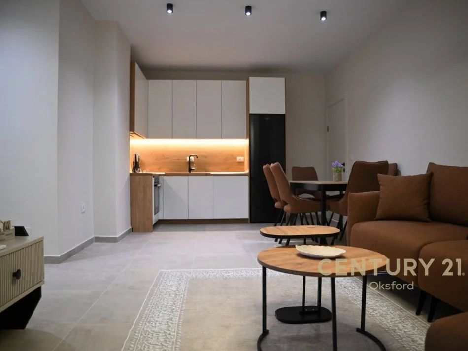 Tirane, shitet apartament 2+1 Kati 7, 97 m² 125.000 € (Bulevardi Nene Tereza)