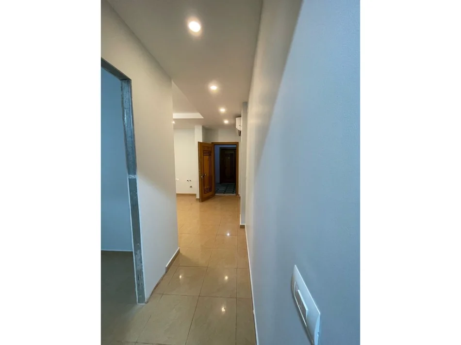 Tirane, shitet apartament 1+1 Kati 5, 62 m² 87.000 € 