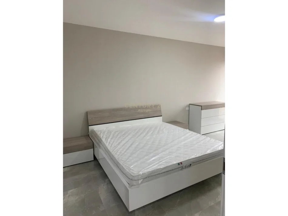 Tirane, jepet me qera apartament 2+1+Ballkon Kati 6, 98 m² 700 € (DON BOSKO)