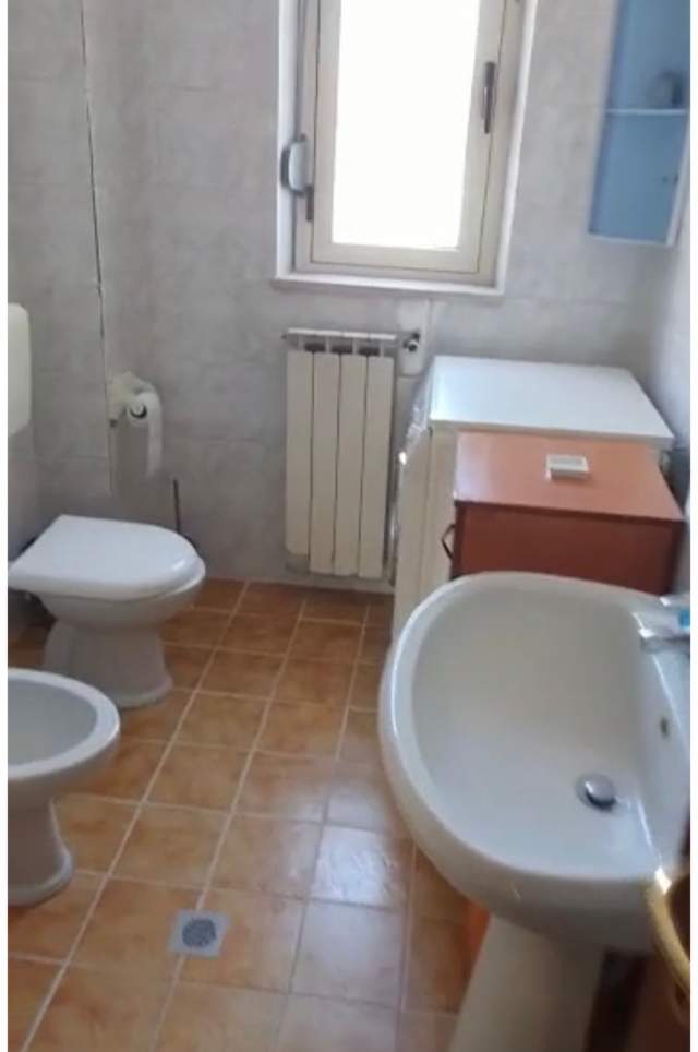 Tirane, shitet 4+1+BLK Kati 4, 100 m² 130.000 Euro