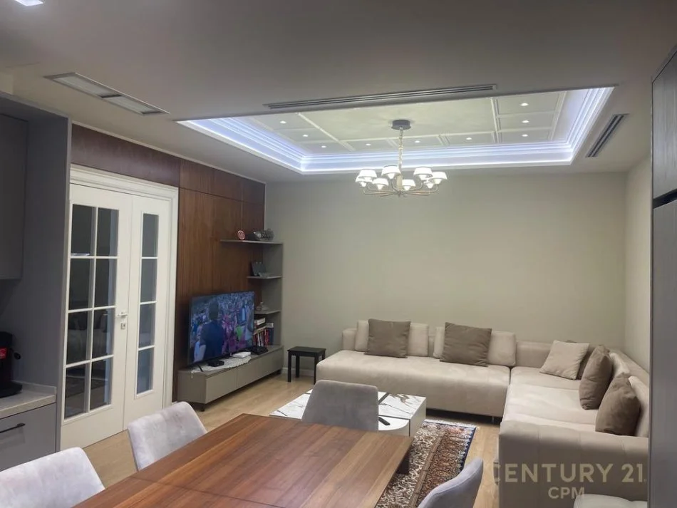 Tirane, shes apartament 3+1 Kati 7, 157 m² 720.000 € (Rruga e Kosovareve)