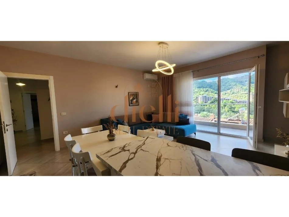 Tirane, jepet me qera apartament 2+1 Kati 4, 100 m² 650 € 