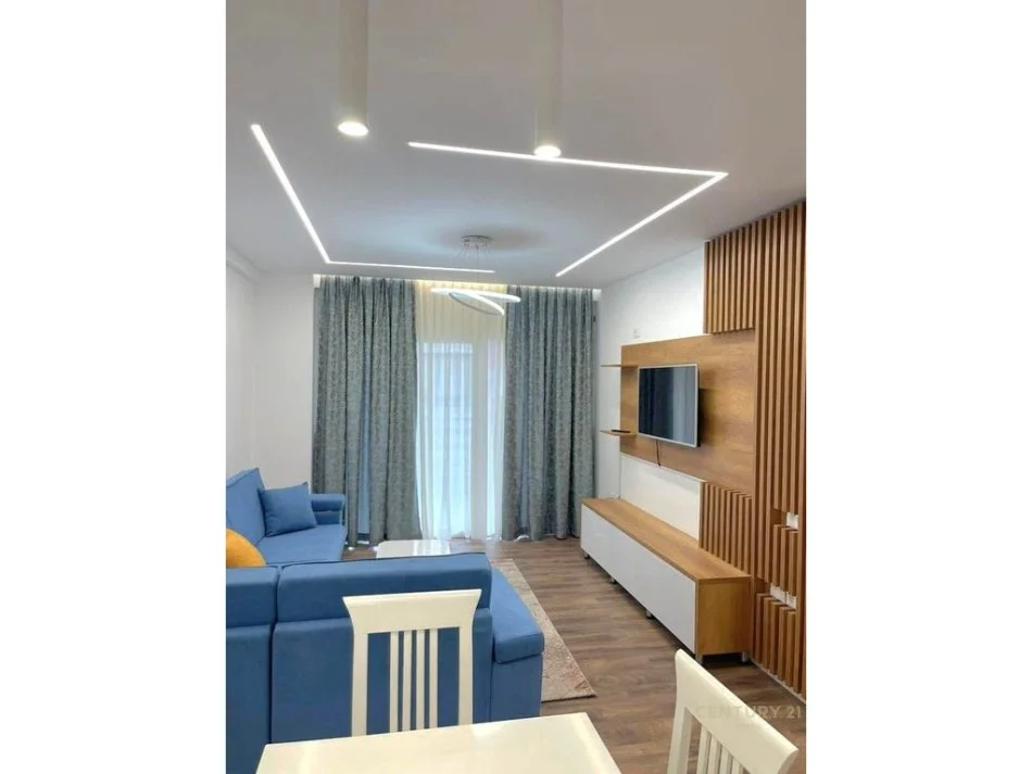 Tirane, jepet me qera apartament 2+1 Kati 4, 77 m² 600 € (rruga 5 maji)