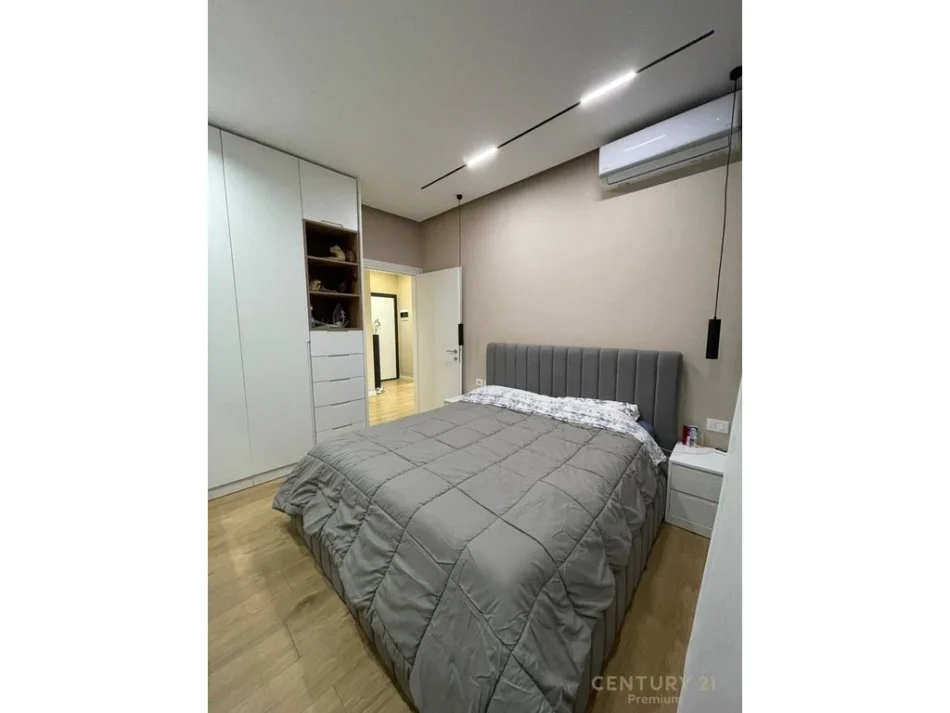 Tirane, jepet me qera apartament 1+1 Kati 2, 66 m² 600 € (yzberisht)