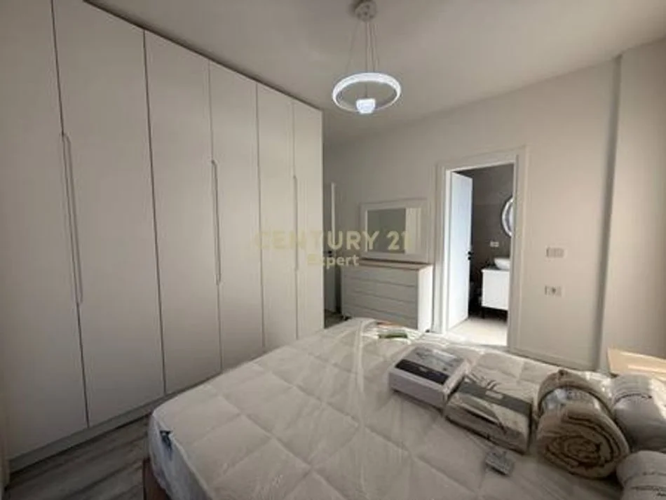 Tirane, jepet me qera apartament 2+1 Kati 7, 90 m² 800 € (Rruga Don Bosko)