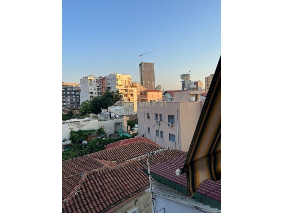 Tirane, jepet me qera garsonier 1+1 Kati 3, 50 m² 500 € (Neom127751)