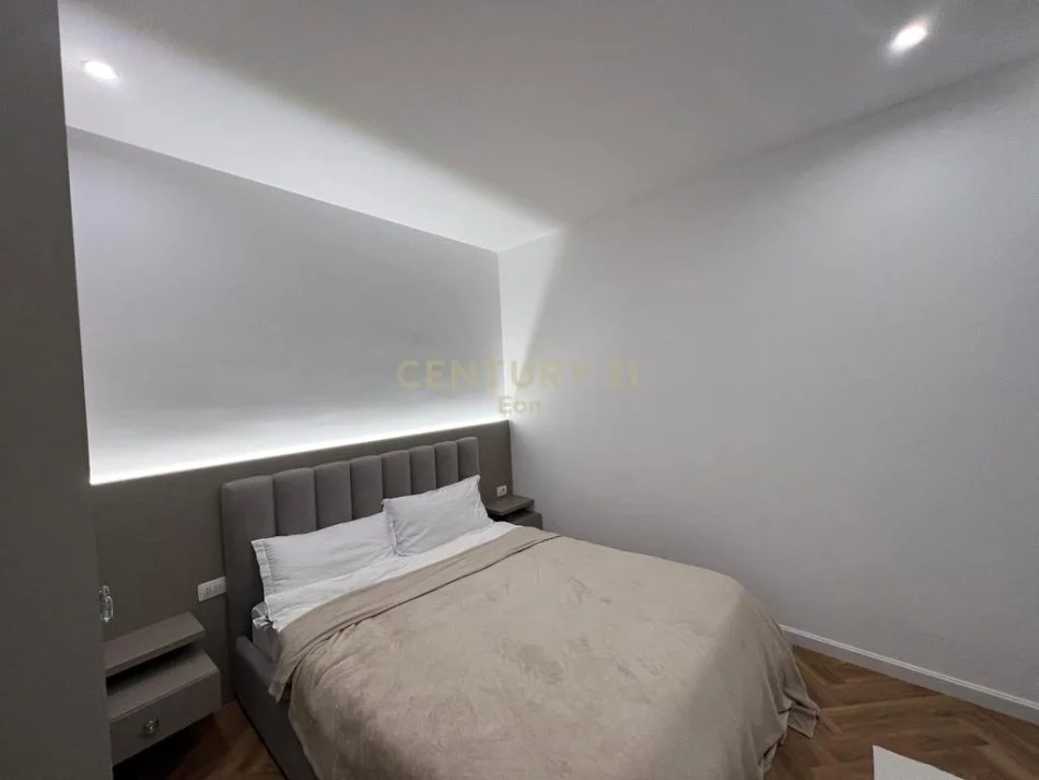 Durres, shitet apartament 1+1+Ballkon Kati 6, 86 m² 139.000 € (Grand Blue Fafa, Golem)