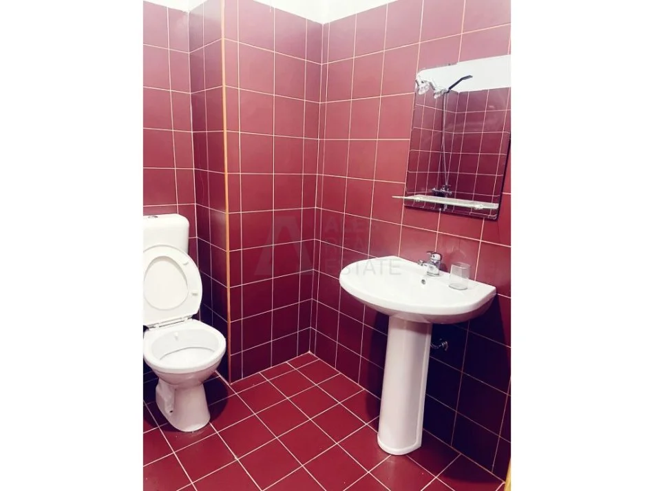 Tirane, jepet me qera apartament 1+1 Kati 7, 76 m² 450 € (astir)