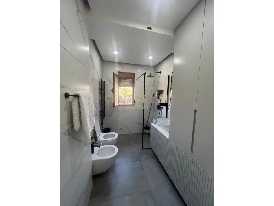 Tirane, shitet apartament 2+1 Kati 2, 78 m² 128.000 € (allias)