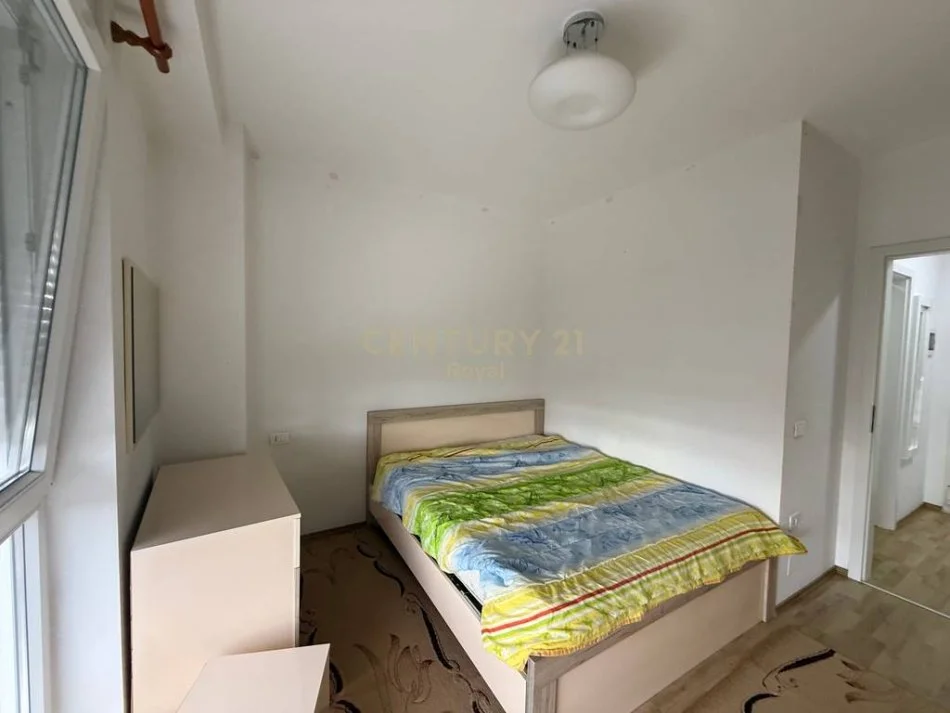 Tirane, jepet me qera apartament Kati 6, 500 € 