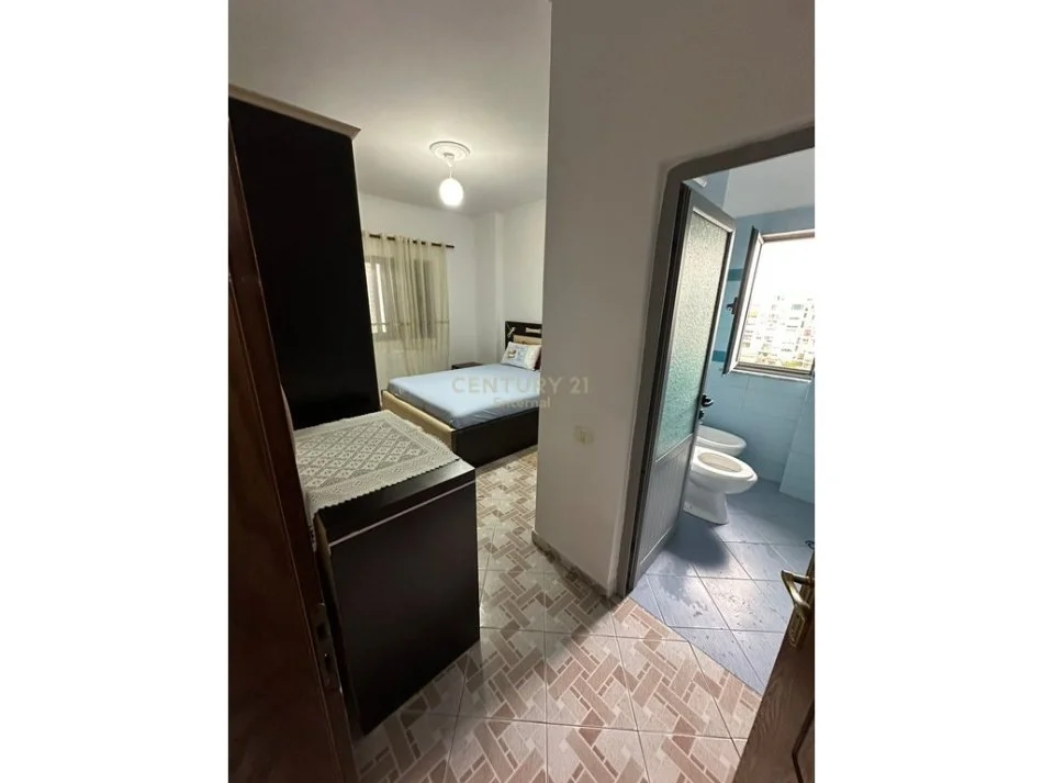 Tirane, jepet me qera apartament 2+1+Ballkon Kati 7, 100 m² 500 € (Astir vila-L)