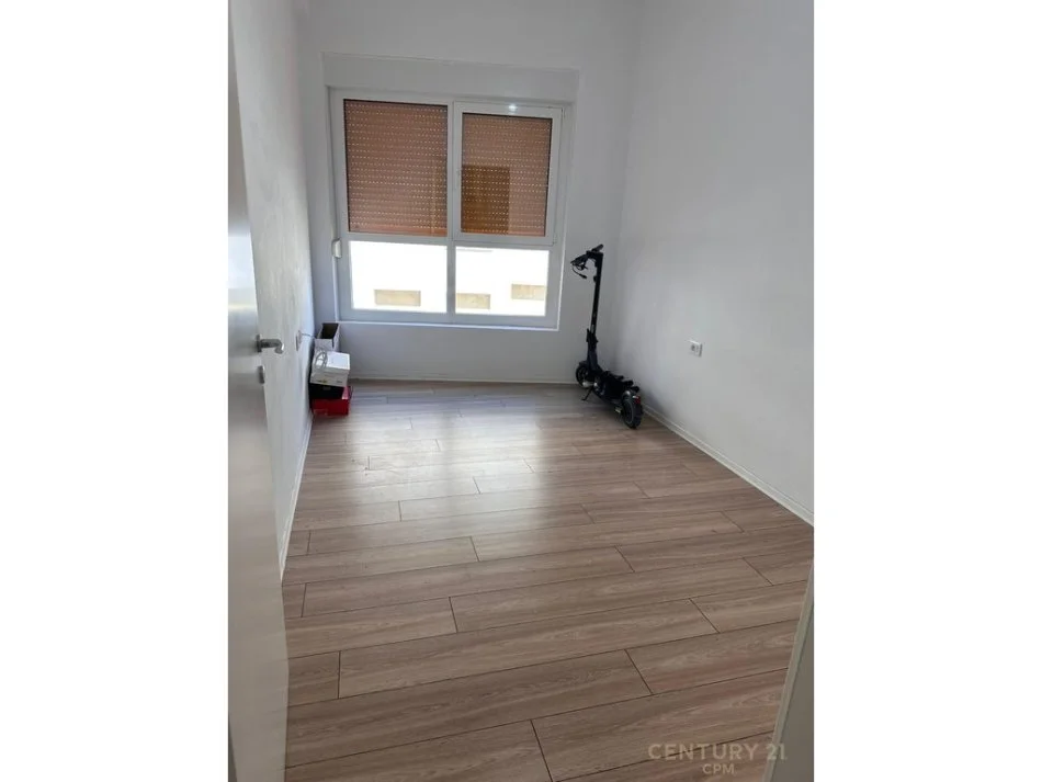 Tirane, shitet apartament 2+1 Kati 3, 91 m² 130.000 € 