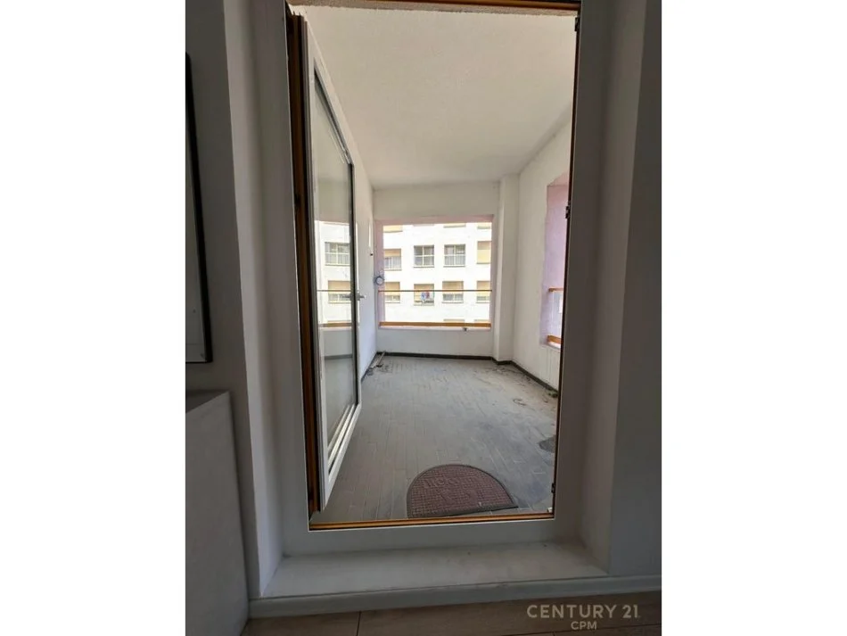 Tirane, shitet apartament 2+1 Kati 3, 91 m² 130.000 € 