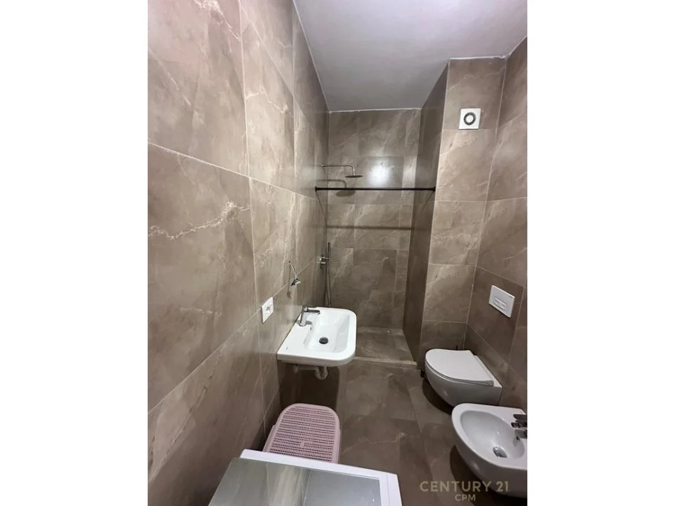 Tirane, shitet apartament 2+1 Kati 3, 91 m² 130.000 € 