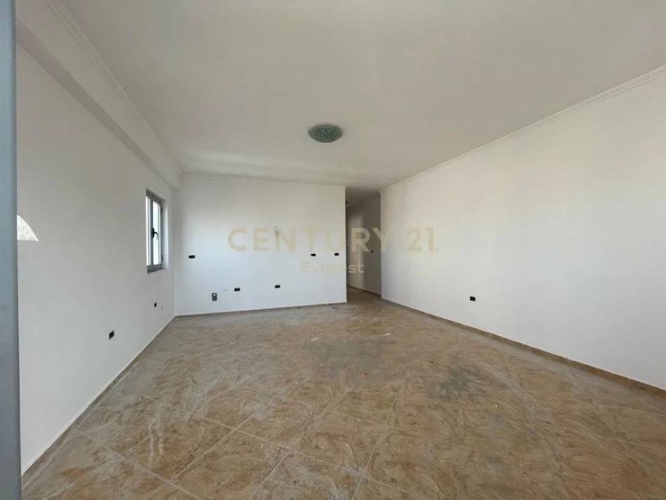 Tirane, shitet apartament Kati 3, 80 m² 120.000 € (Selite)