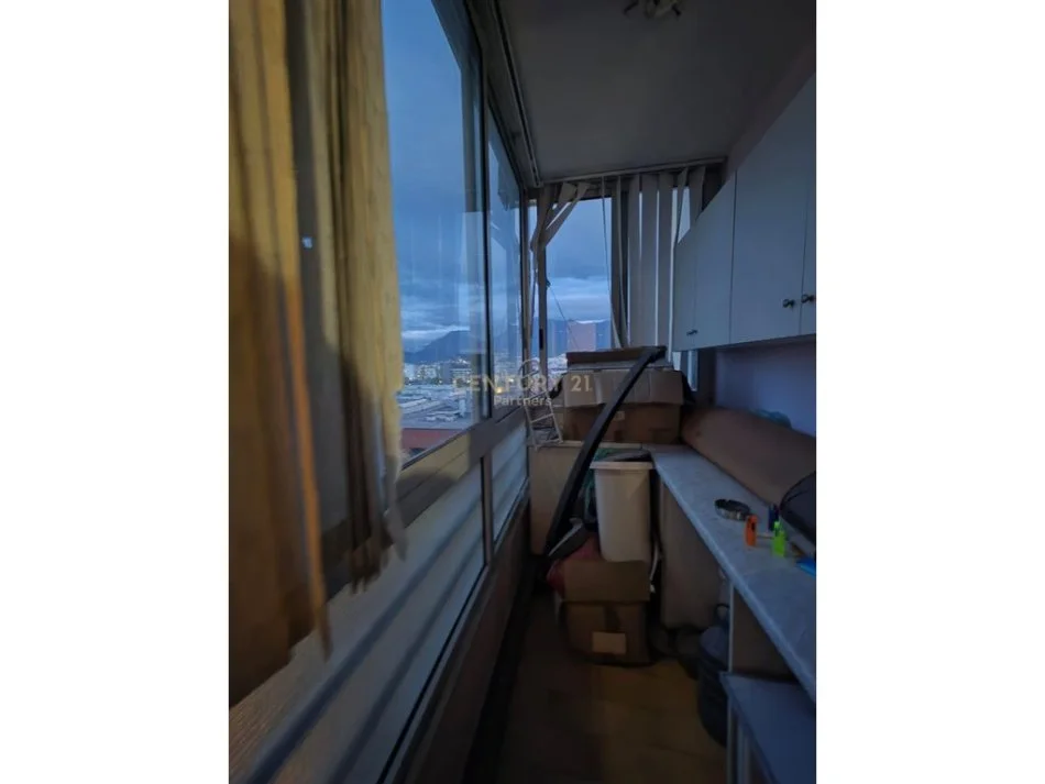 Tirane, jepet me qera apartament 2+1+Ballkon Kati 10, 100 m² 600 € (hipoteka)