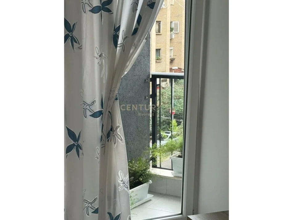 Tirane, shitet apartament 1+1+Ballkon Kati 3, 62 m² 115.000 € (BRRYLI)