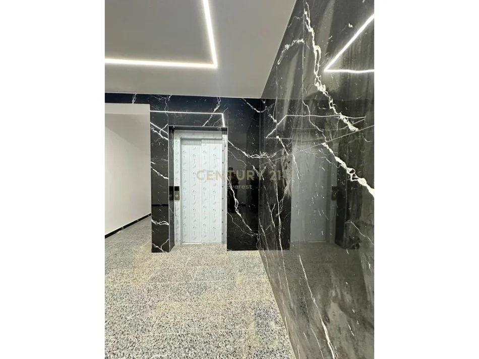 Tirane, shitet 2+1 Kati 3, 125 m² 138.000 € (Rruga Dervish Luzha)