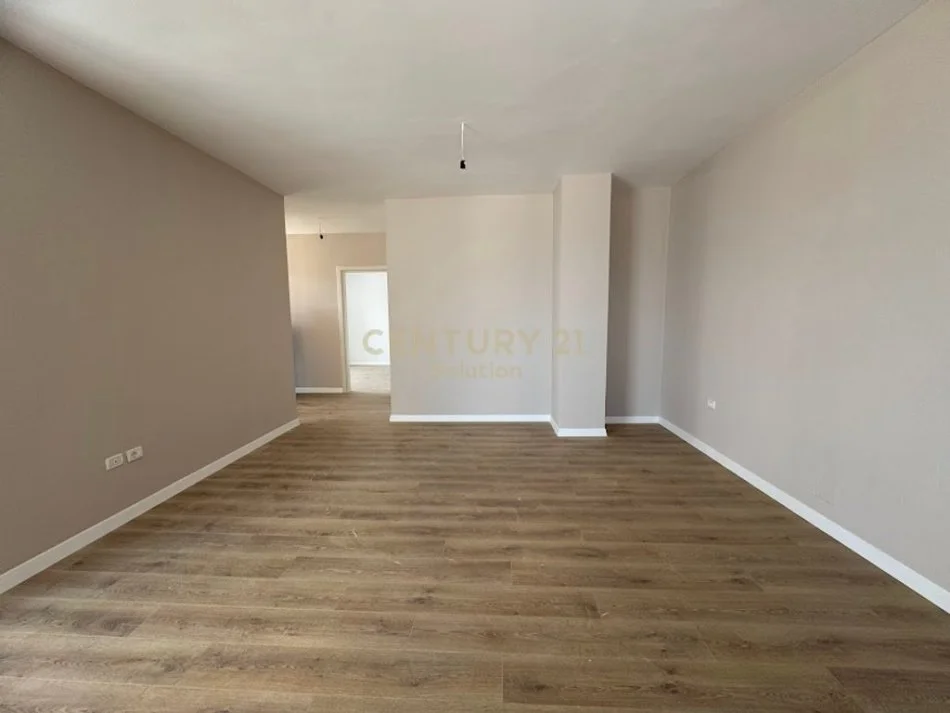 Tirane, shitet apartament 2+1 Kati 9, 110 m² 170.000 € (Rruga Sokrat Miho)