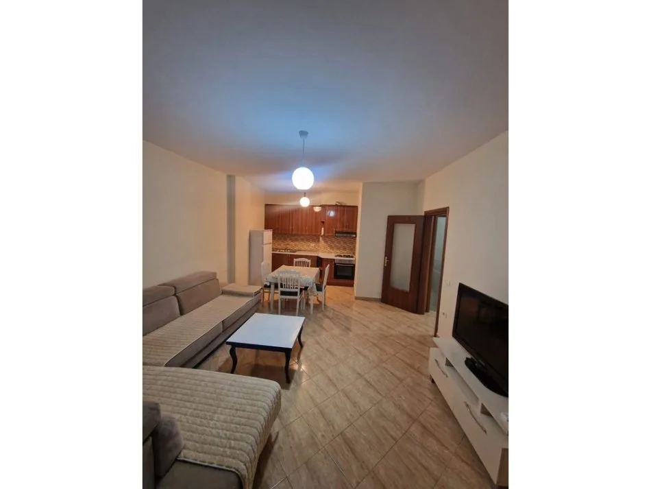 Tirane, jepet me qera apartament 2+1 Kati 1, 110 m² 650 € (Vizion Plus)