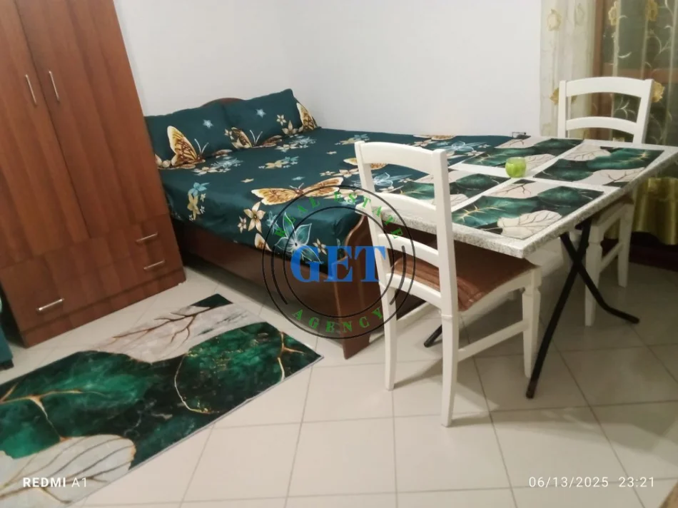 Durres, shitet garsonier 1+1 Kati 1, 52.000 € (Mali i Robit)