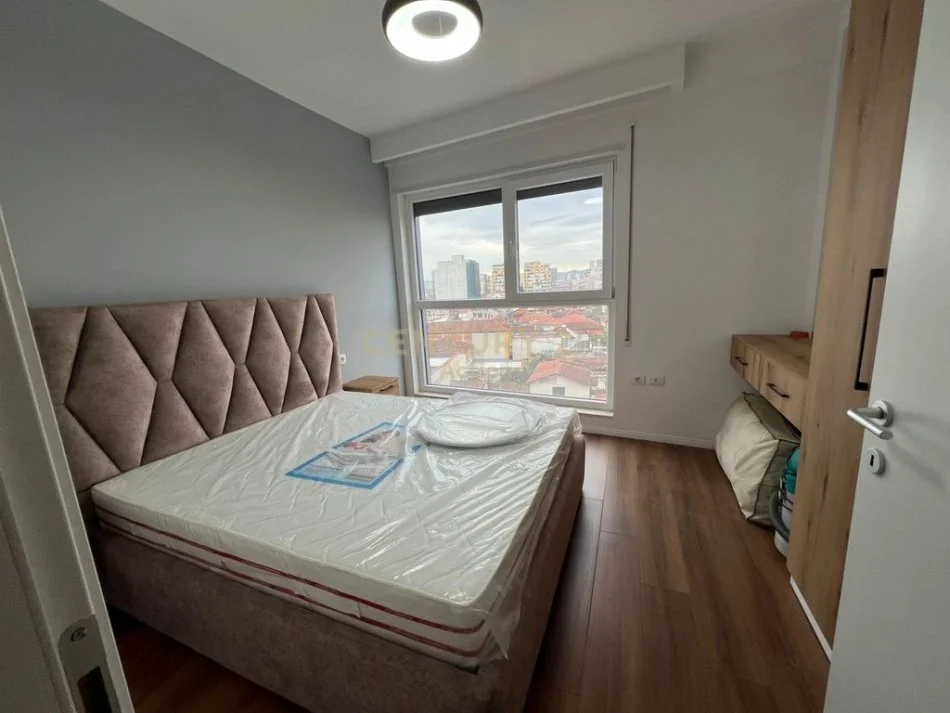Tirane, jepet me qera apartament 1+1+Ballkon Kati 4, 62 m² 550 € (bulevardi i ri)