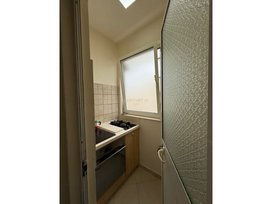 Tirane, shitet apartament 1+1 Kati 4, 54 m² 120.000 € 