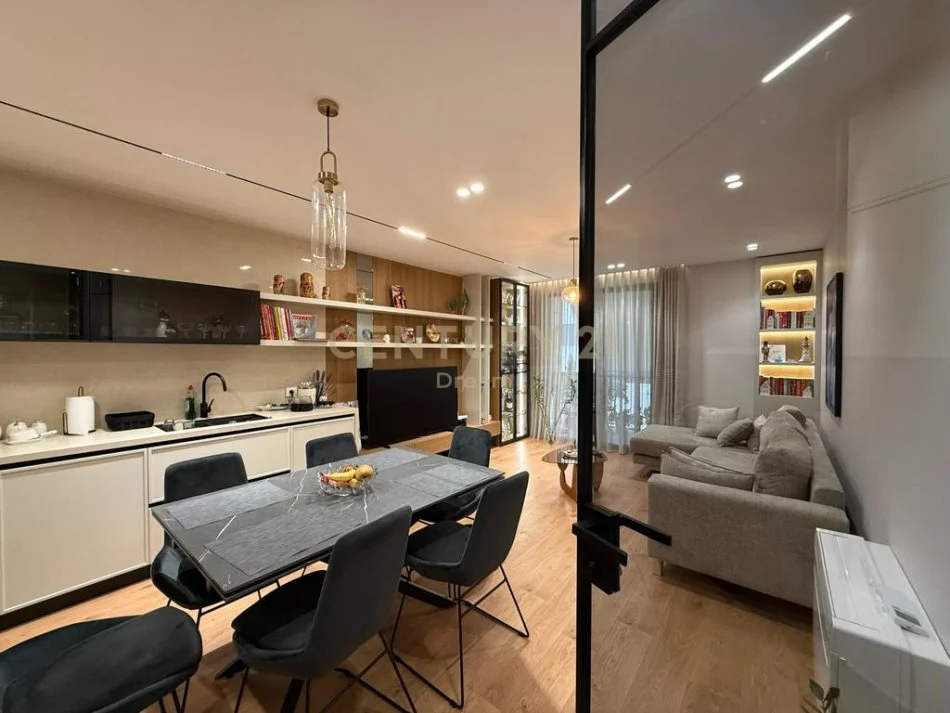 Tirane, shitet apartament 2+1 Kati 2, 124 m² 349.000 € (Liqeni i Thate,Prane Vet Hospital) !!!!!!!!!!!!!!!!!!!