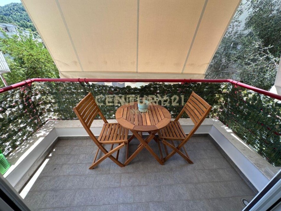 Tirane, jepet me qera apartament 2+1+Aneks+Ballkon Kati 2, 100 m² 1.200 € (Neom128430)